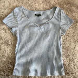 blue ribbed cropped shirt